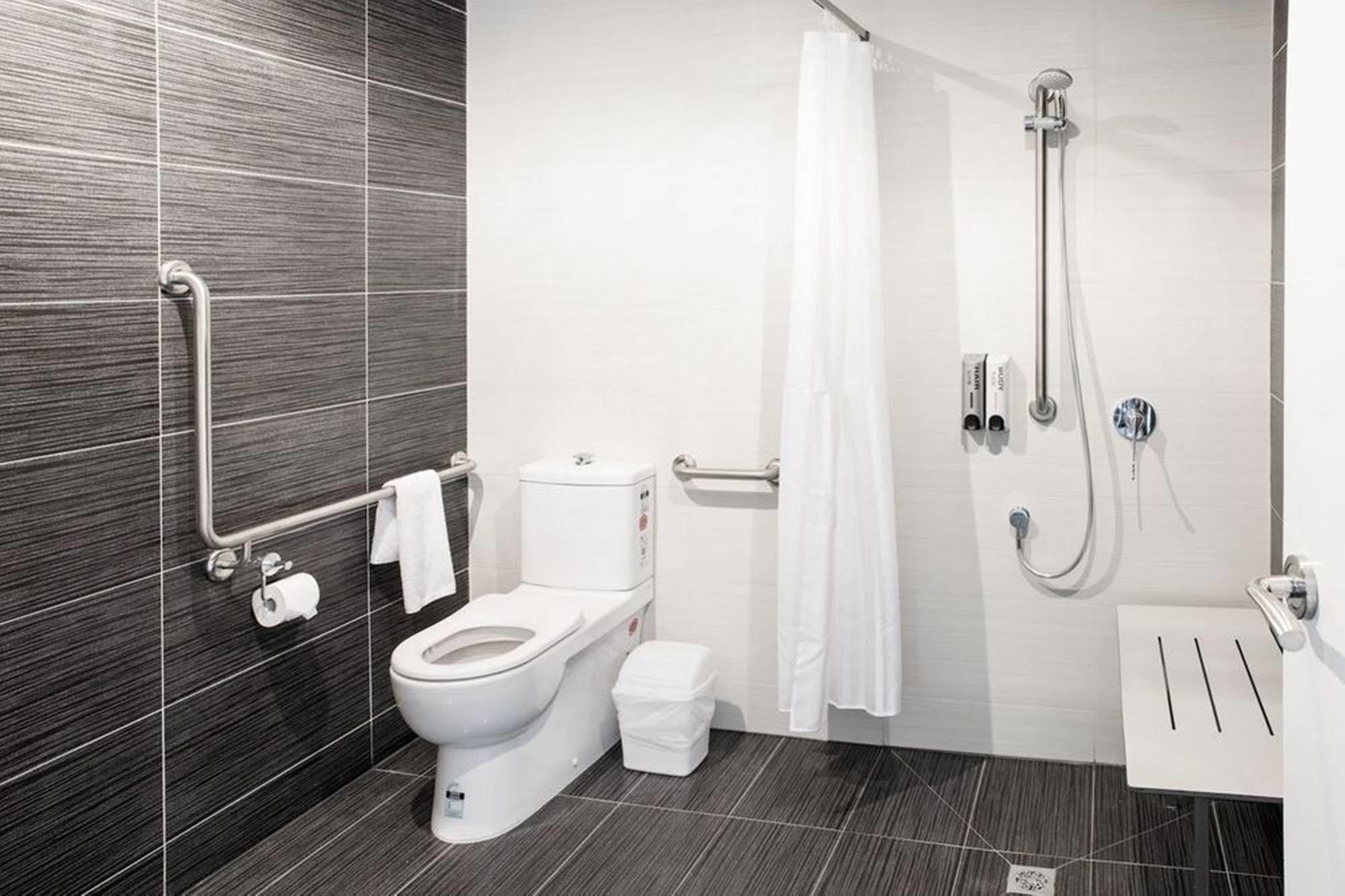 Lily Sands Inn Мельбурн Экстерьер фото